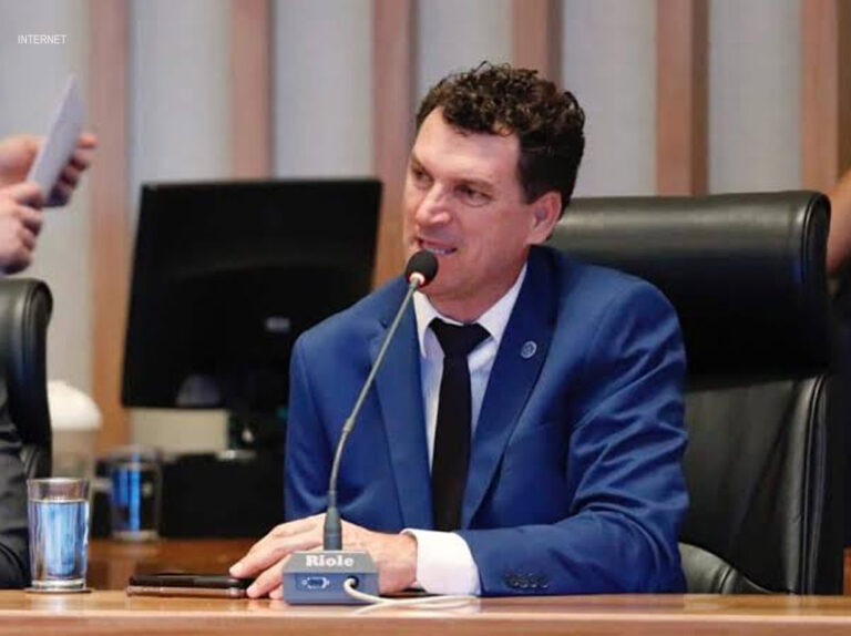 Deputado reconhece Iolando como parlamentar mais atuante da causa da pessoa com deficiência