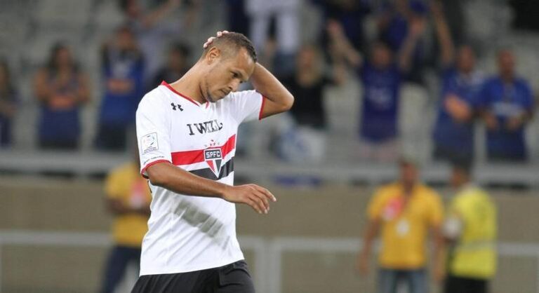 Esposa de Luis Fabiano diz que ex-jogador terá filha com amante e anuncia separação