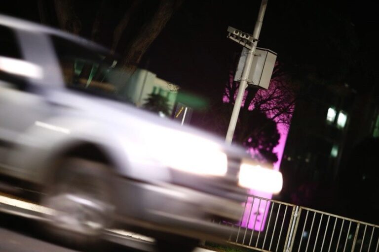 Excesso de velocidade faz 4 mil motoristas serem multados por dia no DF