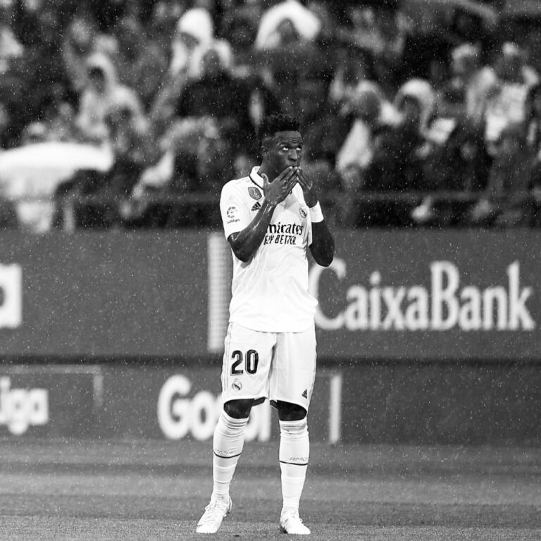 Tribunal de Valencia convoca Vini Jr. para depor após ofensas racistas
