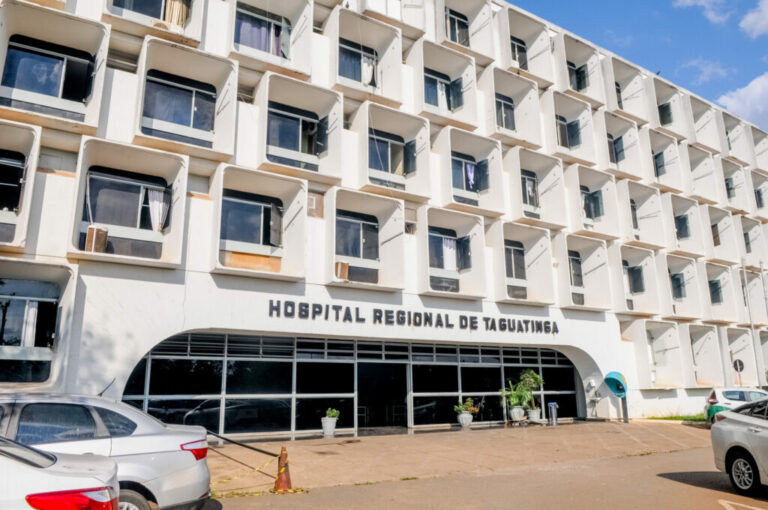 Homem é transferido para hospital do DF após ter testículo cortado pela companheira