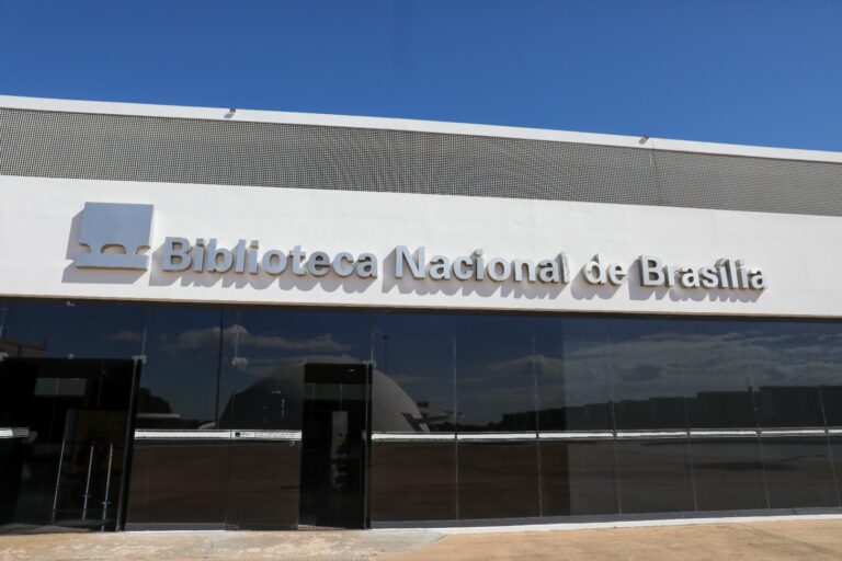 Prepare-se para o Enem com aulas gratuitas de redação