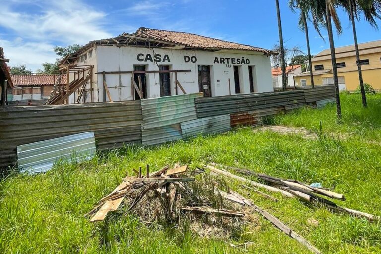 Aprovação de reforma da Casa do Artesão: Cristiano Araújo enfatiza preservação do patrimônio cultural