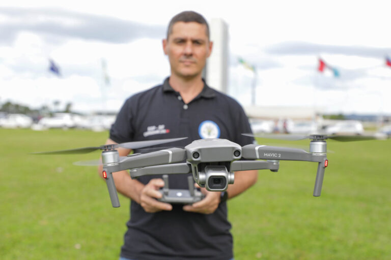 Drones reforçam policiamento de blocos durante o Carnaval no DF