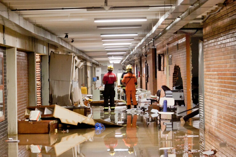 CLDF destina R$ 3,5 milhões a UnB para reparos após inundações