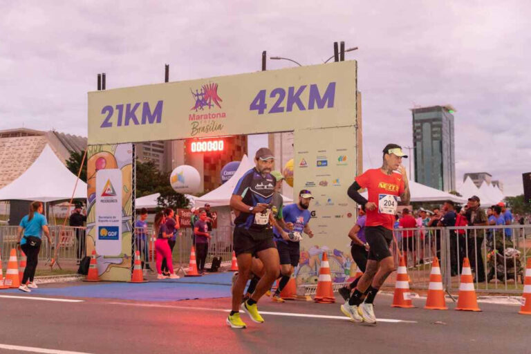 Maratona Brasília abre o fim de semana de comemorações do aniversário de 64 anos