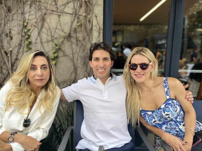 Secretário do Turismo, Cristiano Araújo Homenageia às Mulheres de sua Vida