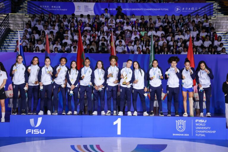 Equipe de futsal do DF vence campeonato na China com apoio do Compete Brasília