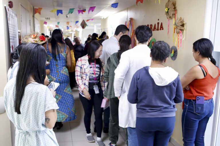 Festa julina anima pacientes internados no Hospital de Base