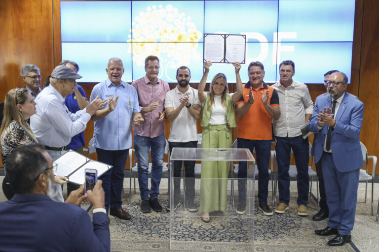 Regularização fundiária chega para mais 3,6 mil moradores do DF
