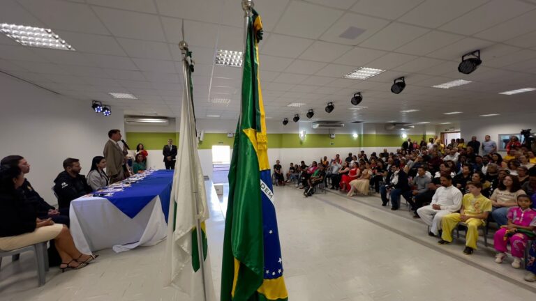 Deputado Iolando Homenageia Cidadãos em Sessão Solene dos 91 Anos de Brazlândia
