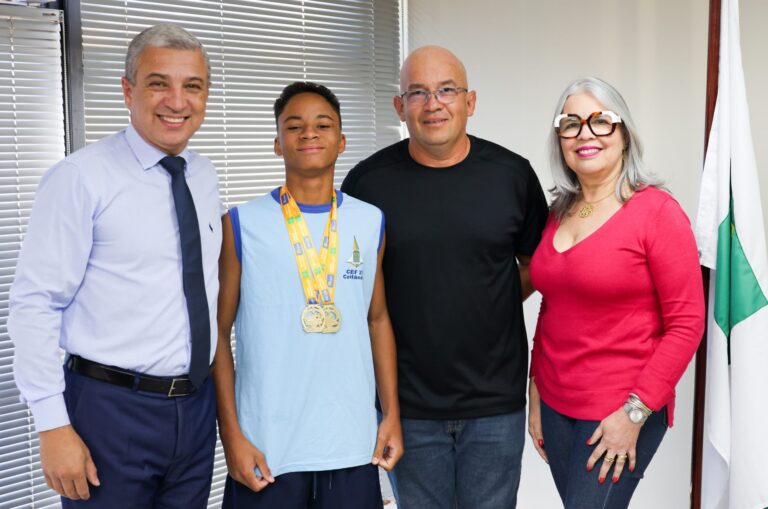 Estudantes do DF desembarcam no Recife para disputar os Jogos Escolares Brasileiros