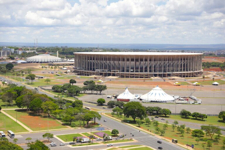 Governo determina adequações no projeto para retomada de obra nos arredores do Mané Garrincha