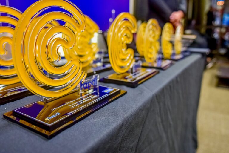 Iniciativa do GDF premia estudantes, pesquisadores e servidores no dia 13