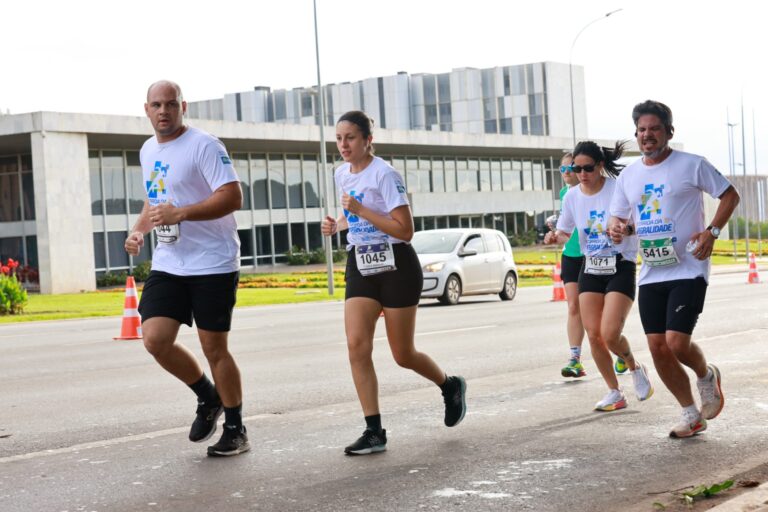 Corrida da Integralidade movimenta a manhã deste sábado (30) em Brasília