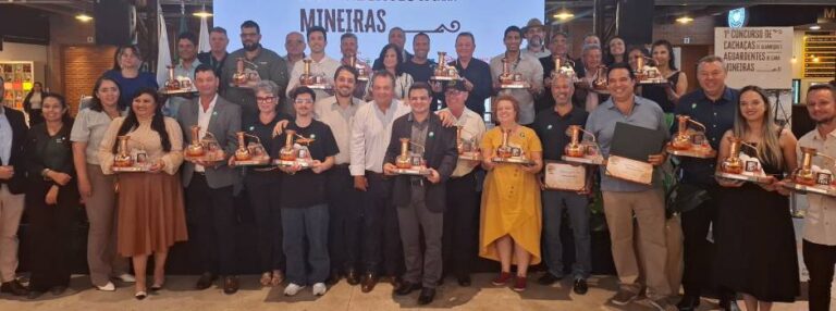 Concurso de Cachaças de Alambique e Aguardentes valoriza 19 produtores mineiros