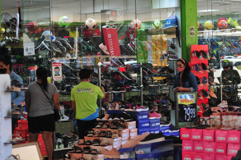 BRB bate recorde em operações com cartão de crédito na Black Friday