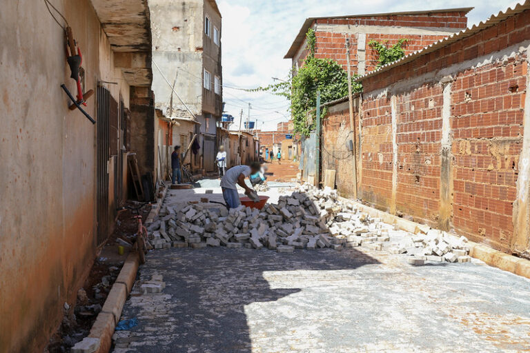 Pavimentação na Estrutural leva mais qualidade de vida aos moradores