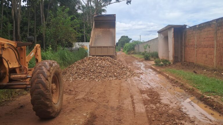 Vias não pavimentadas do Gama recebem manutenção do GDF