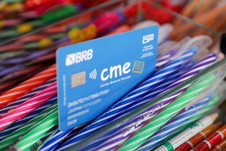 GDF paga segundo lote do Cartão Material Escolar para 26 mil estudantes