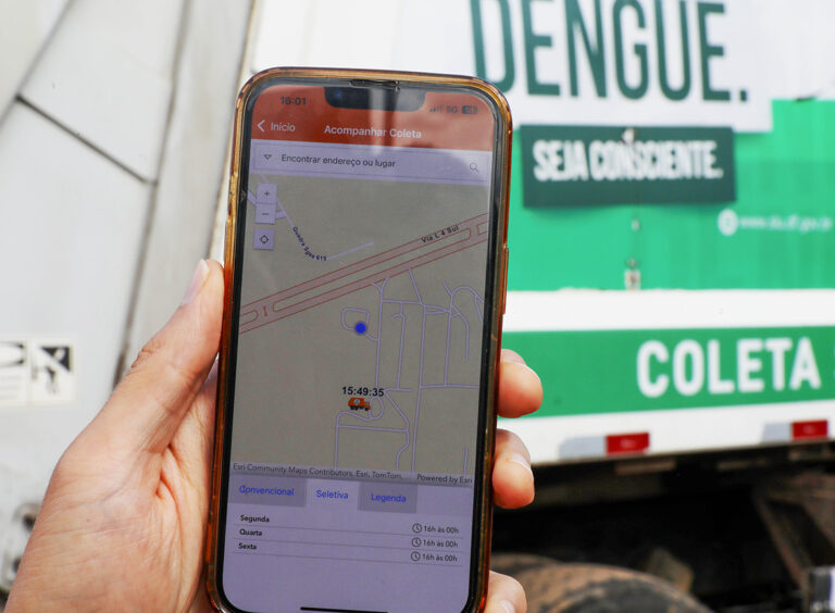 Aplicativo SLU Coleta DF permite acompanhamento em tempo real da rota dos caminhões de lixo