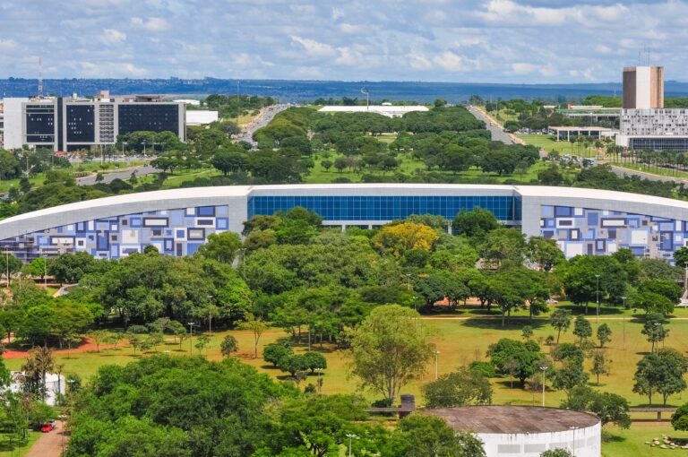XXIV Marcha dos Gestores e Legislativos Municipais impacta trânsito no Eixo Monumental