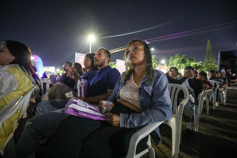 Cinema Inflável estreia no DF com sessões gratuitas em Ceilândia