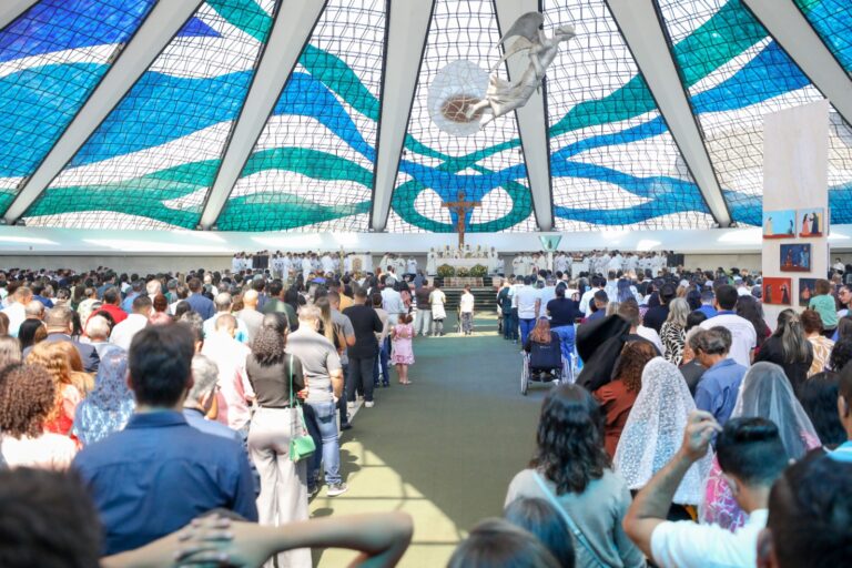 GDF assina acordo para garantir conservação da Catedral Metropolitana de Brasília