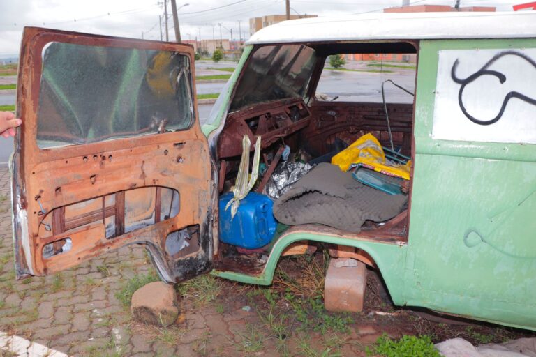 Operação retira mais de 5 mil veículos abandonados das ruas do DF