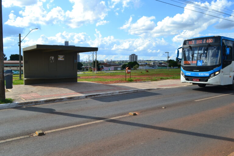 GDF vai instalar três mil novas paradas de ônibus em todo o DF
