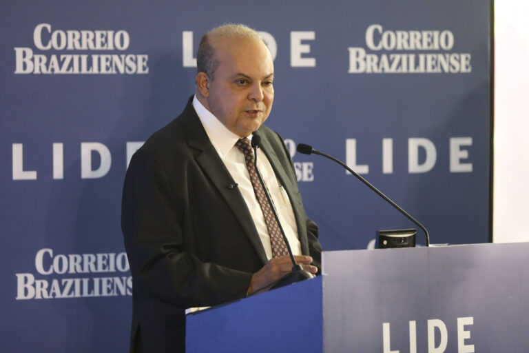 Pavimentação transforma a vida de comunidade do Trecho 3 do Sol Nascente