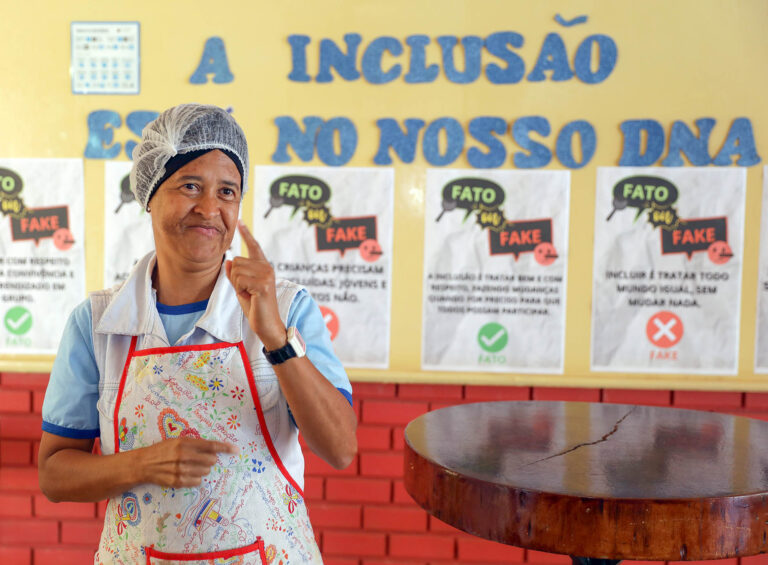 Centro de Educação de Jovens e Adultos da Asa Sul oferta capacitação profissional e inclusão social