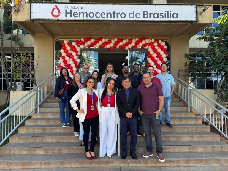Hospital de Base reforça campanha Junho Vermelho com doações de sangue entre colaboradores