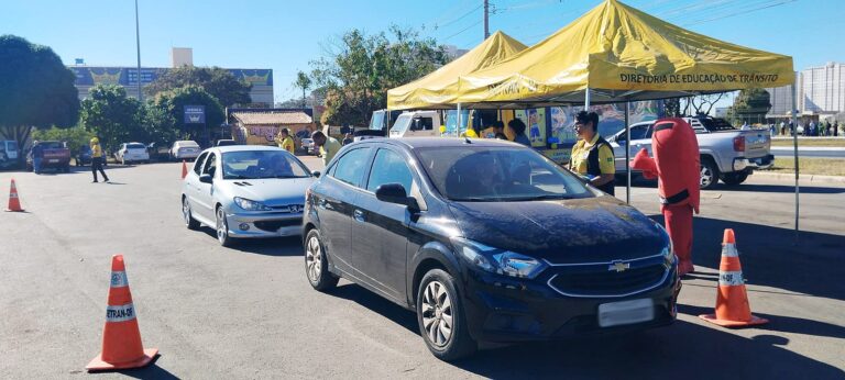 Campanha Educativa de Trânsito é Realizada na Avenida Hélio Prates, em Taguatinga