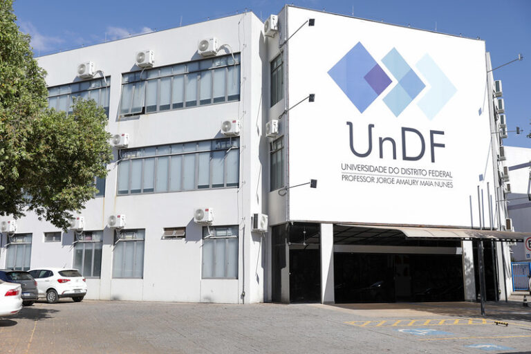 UnDF forma primeira turma do curso de Gestão Ambiental no programa Flor do Cerrado