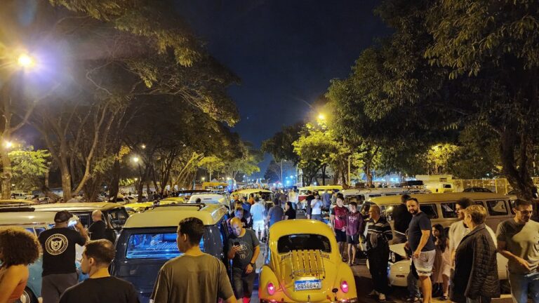 Guará recebe encontro de carros antigos com foco em solidariedade e tradição