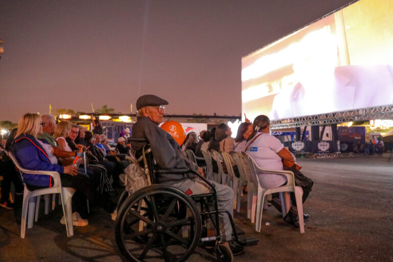 Projeto de cinema leva cultura e oficinas gratuitas a São Sebastião