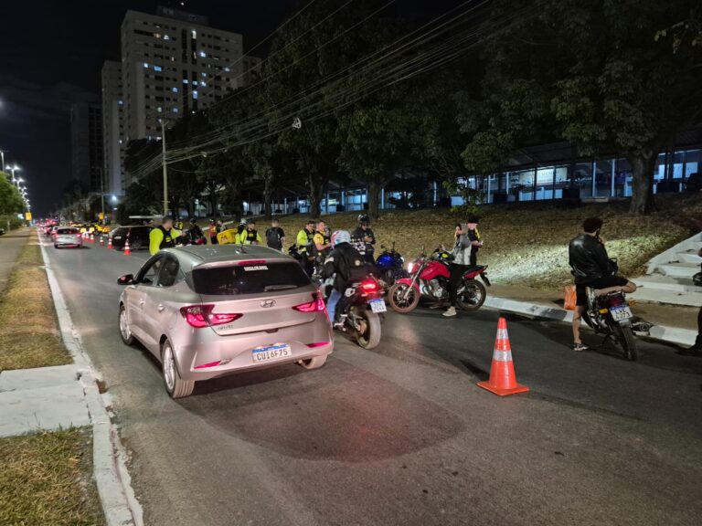 Operação Sossego aborda 200 motociclistas em ação de fiscalização em Samambaia