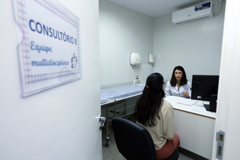 Campanha Setembro em Flor reforça prevenção aos cânceres ginecológicos no DF
