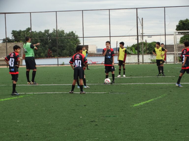 Projeto “Futebol e Cidadania” beneficiará mais de mil jovens em Ceilândia