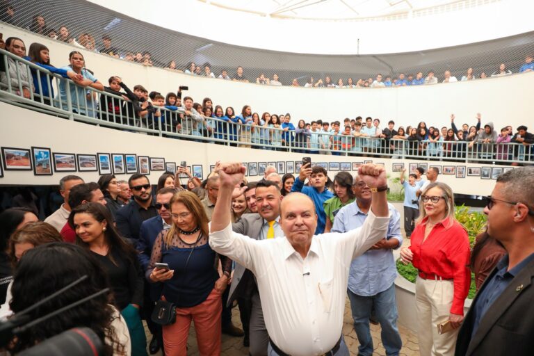 Primeira escola pública do Jardins Mangueiral é inaugurada com investimento superior a R$ 15 milhões