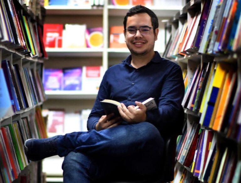 Escola do Gama recebe ação cultural do 3º Prêmio Candanguinho de Poesia Infantojuvenil