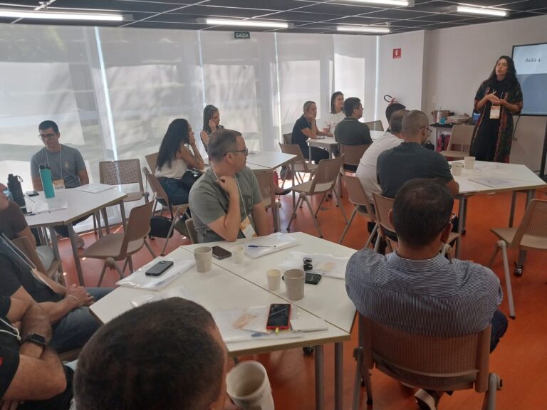 Agentes de segurança do DF participam de curso de Comunicação Não Violenta