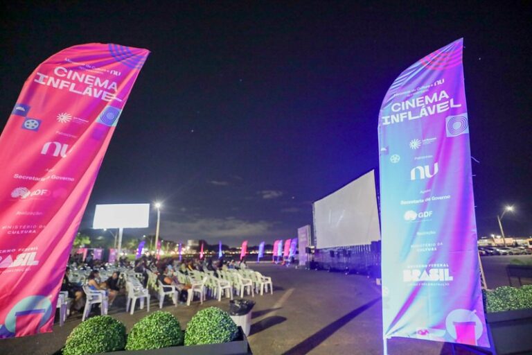 Gama recebe projeto de cinema inflável com sessões gratuitas a céu aberto