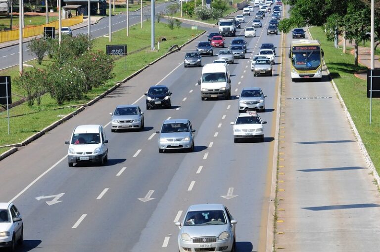 Obras da Caesb provocam mudanças no trânsito da EPTG