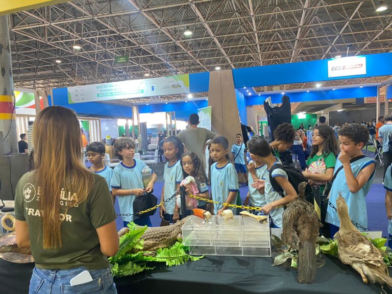 Zoológico de Brasília recebe exposição durante Conferência Internacional de Resíduos Sólidos