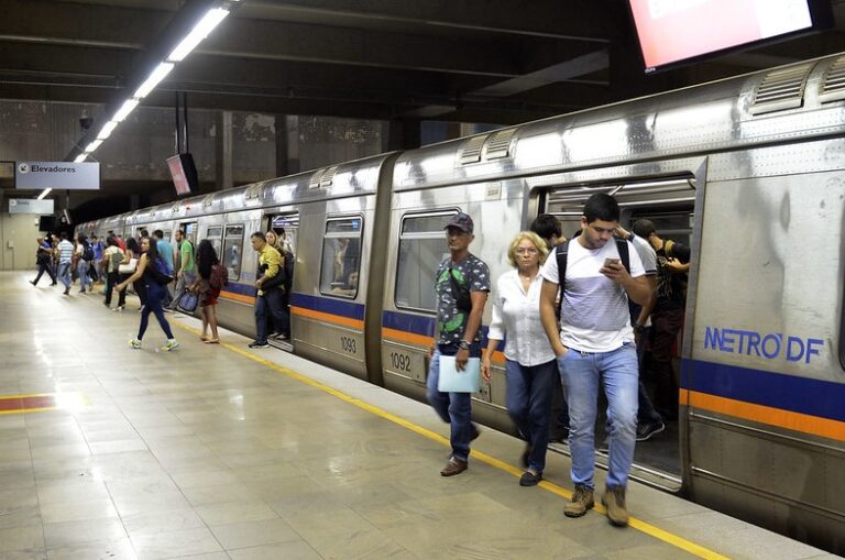 Metrô-DF divulga relatório com respostas sobre compra de novos trens e modernização do sistema