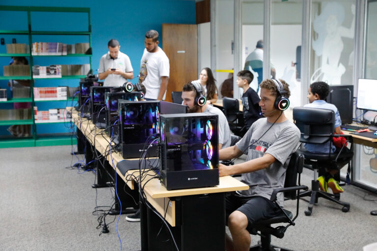 Biblioteca Nacional de Brasília recebe oficinas e campeonatos gratuitos de e-sports pelos Jogos Educacionais