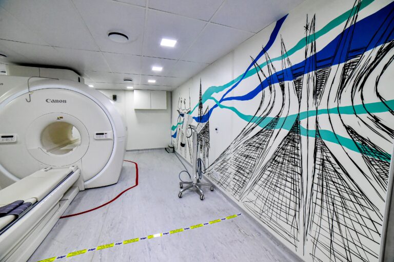 Hospital de Base celebra 65 anos com investimentos que ampliam capacidade e modernizam atendimento