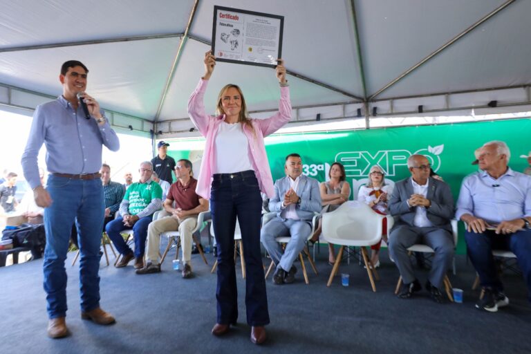 DF é reconhecido como zona livre de febre aftosa sem vacinação durante abertura da Expoabra